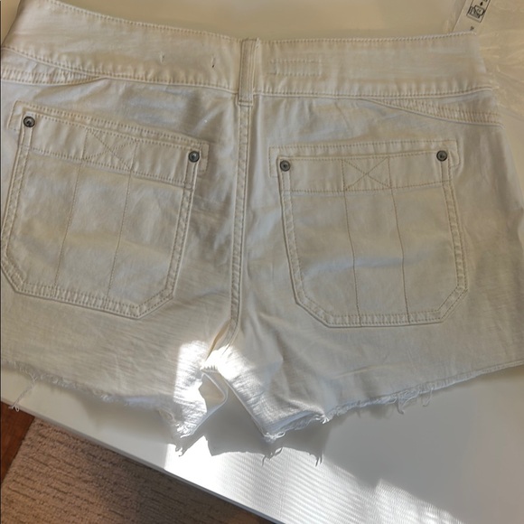 Anthropologie PILCRO White Shorts Classic Design - Picture 6 of 7
